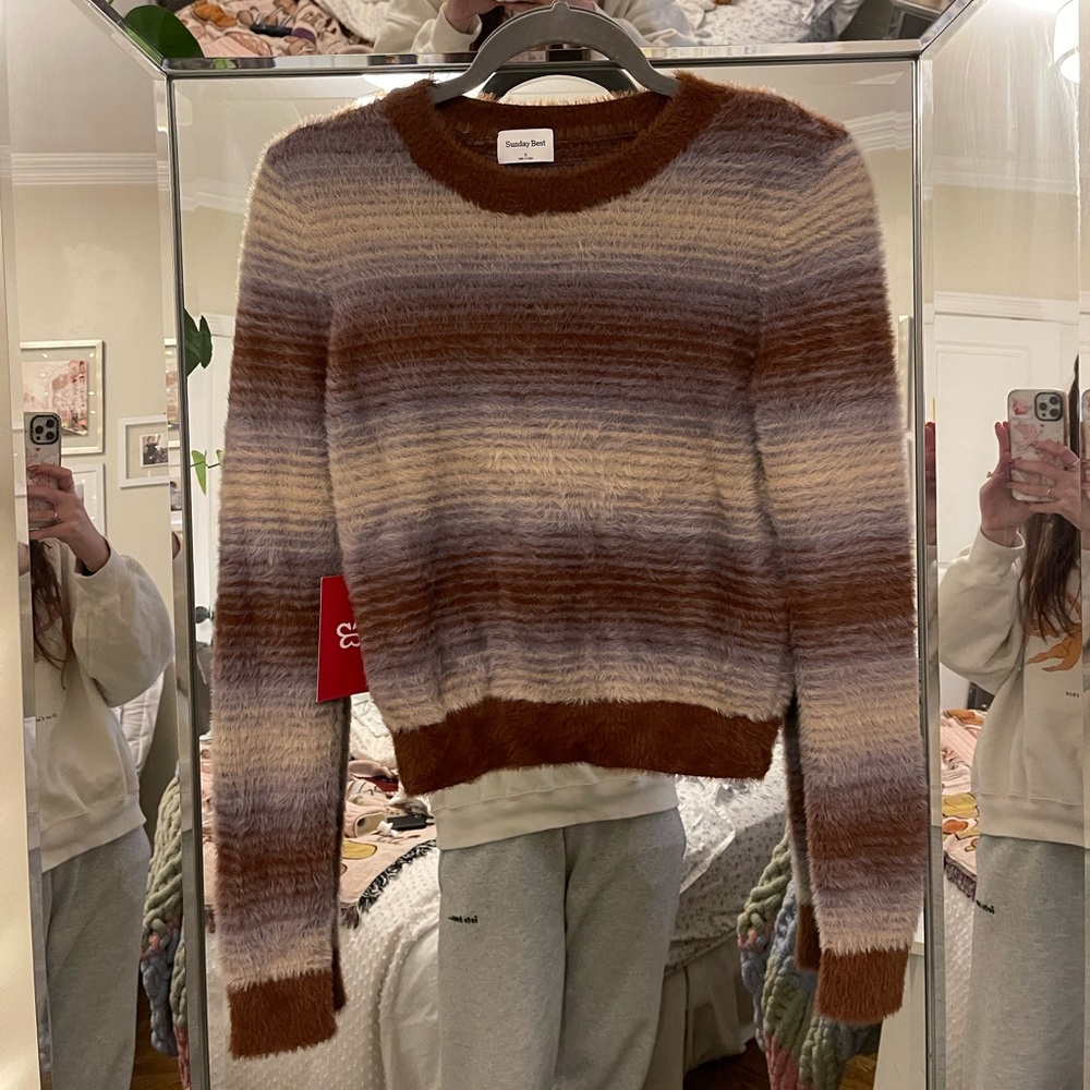 Aritzia NWT sweater